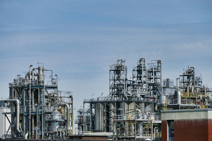 oil refinery industrial infrastructure
